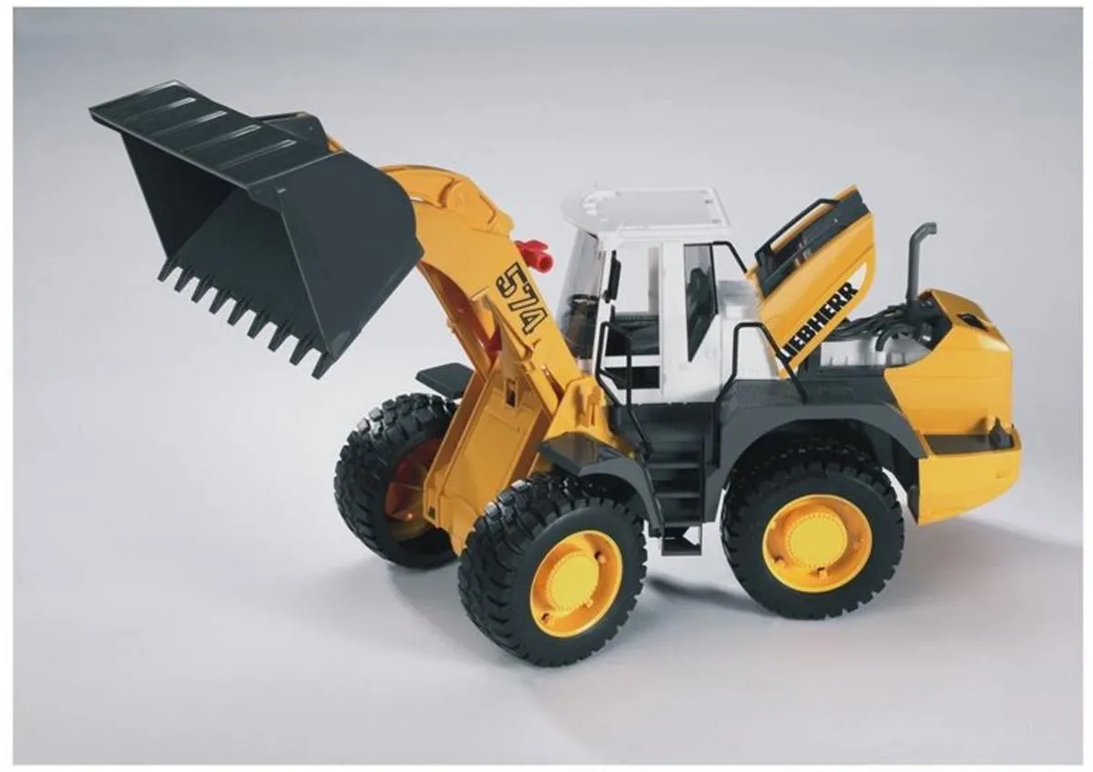 Bruder Liebherr Shovel L574 - Geel
