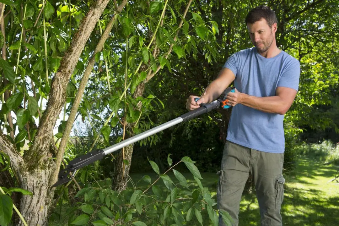 Gardena SlimCut Takkenschaar 28mm - Met Hefboommechanisme