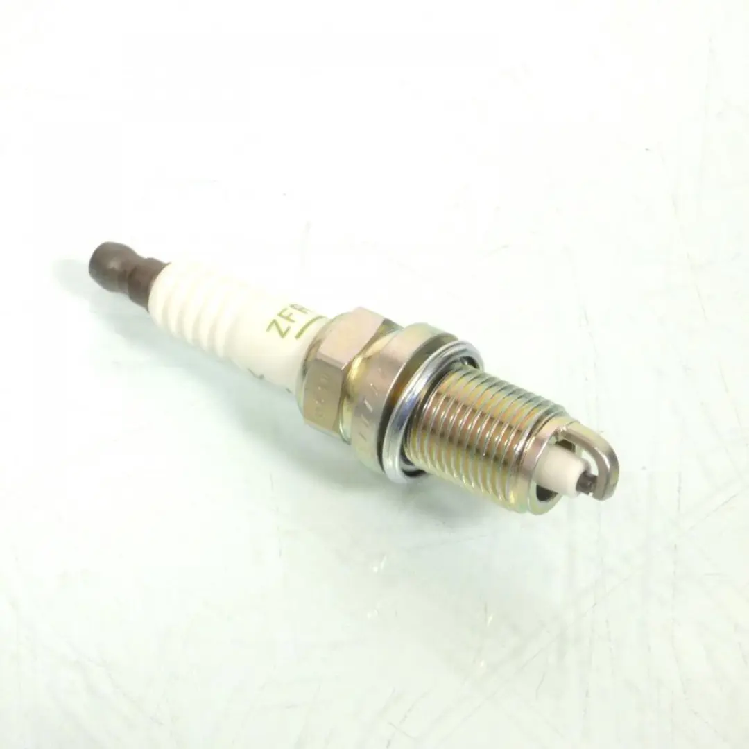 NGK ZFR5F Bougie - Wit