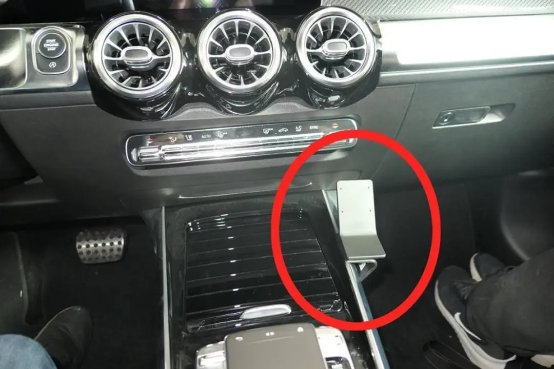 Brodit Proclip Mercedes-Benz GLB-Class Console Mount Rechts
