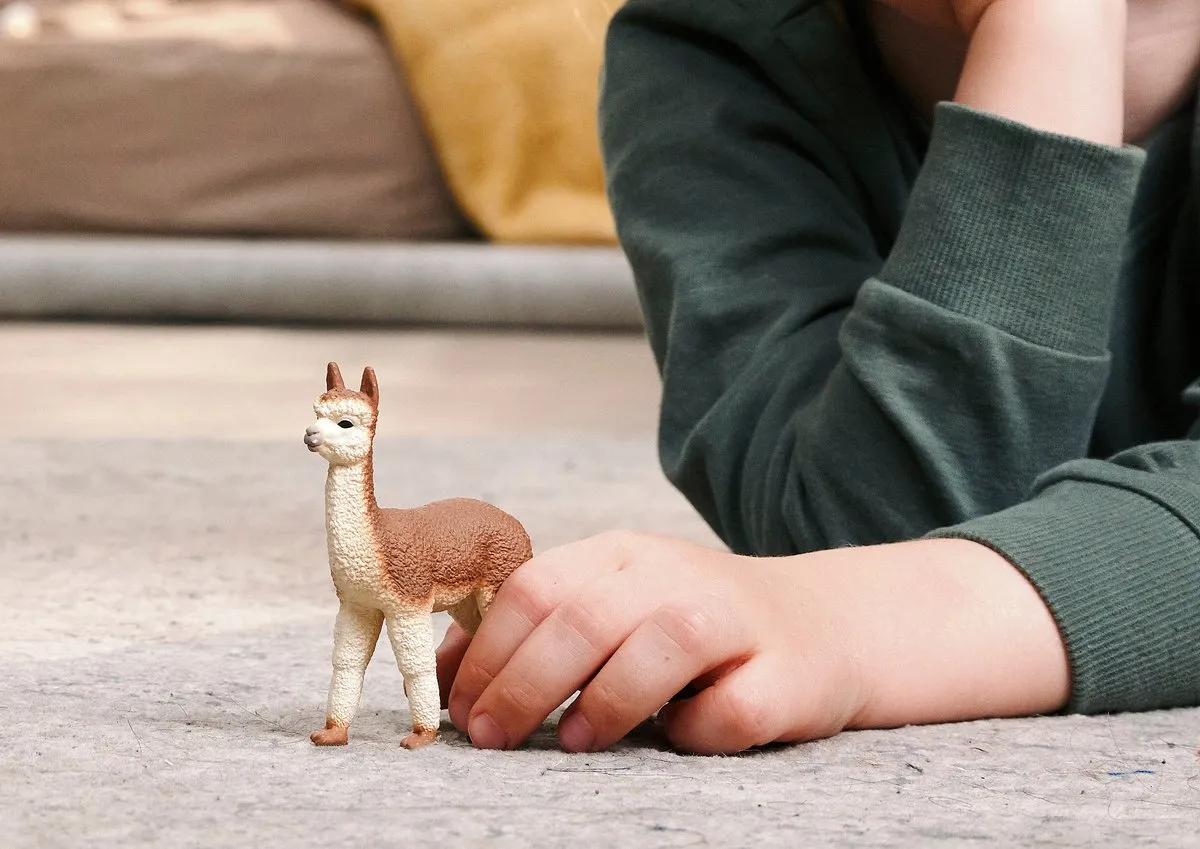 Schleich Farm World Alpaca 14928 - Meerkleurig