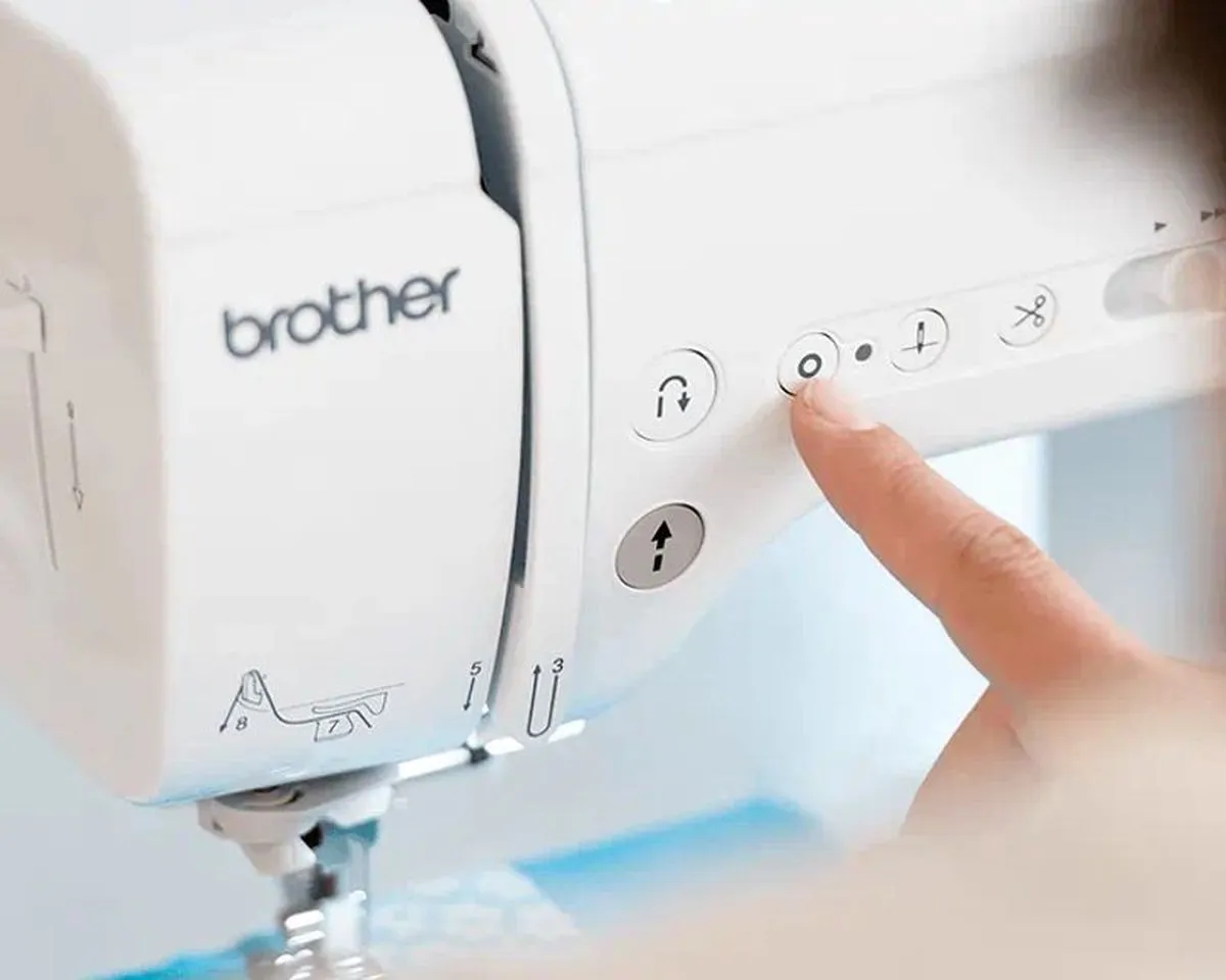 Brother Innovis A150 Naaimachine - 150 Stiksels - Wit - afbeelding 6 van 6