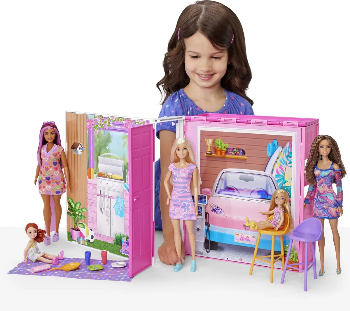 Barbie 65 Jaar Vakantiehuis Poppenhuis - 1 Pop & 11 Meubels
