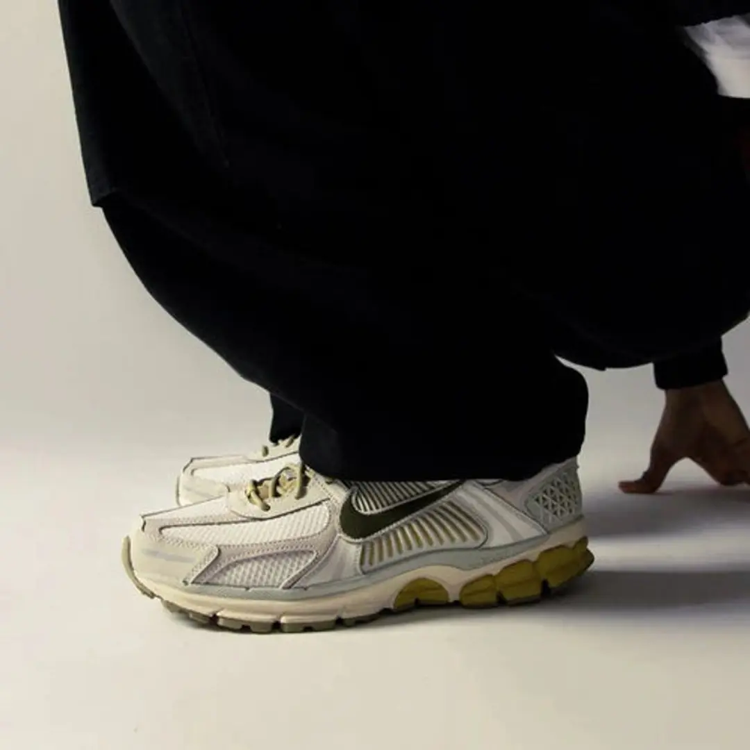 Nike Air Zoom Vomero 5 - Lichtbeige - Maat 47