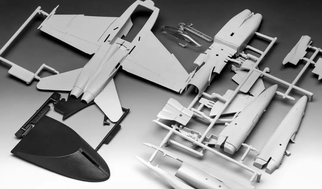 Revell 04965 Maverick F/A-18 Hornet Modelbouwpakket - 1:72 - Multi