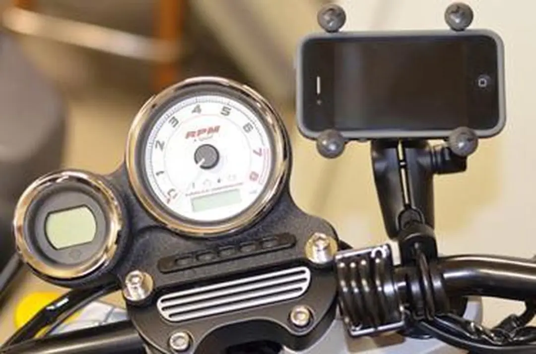 RAM Mounts X-Grip U-Bolt Telefoonhouder - 5.5" - Zwart - afbeelding 6 van 6
