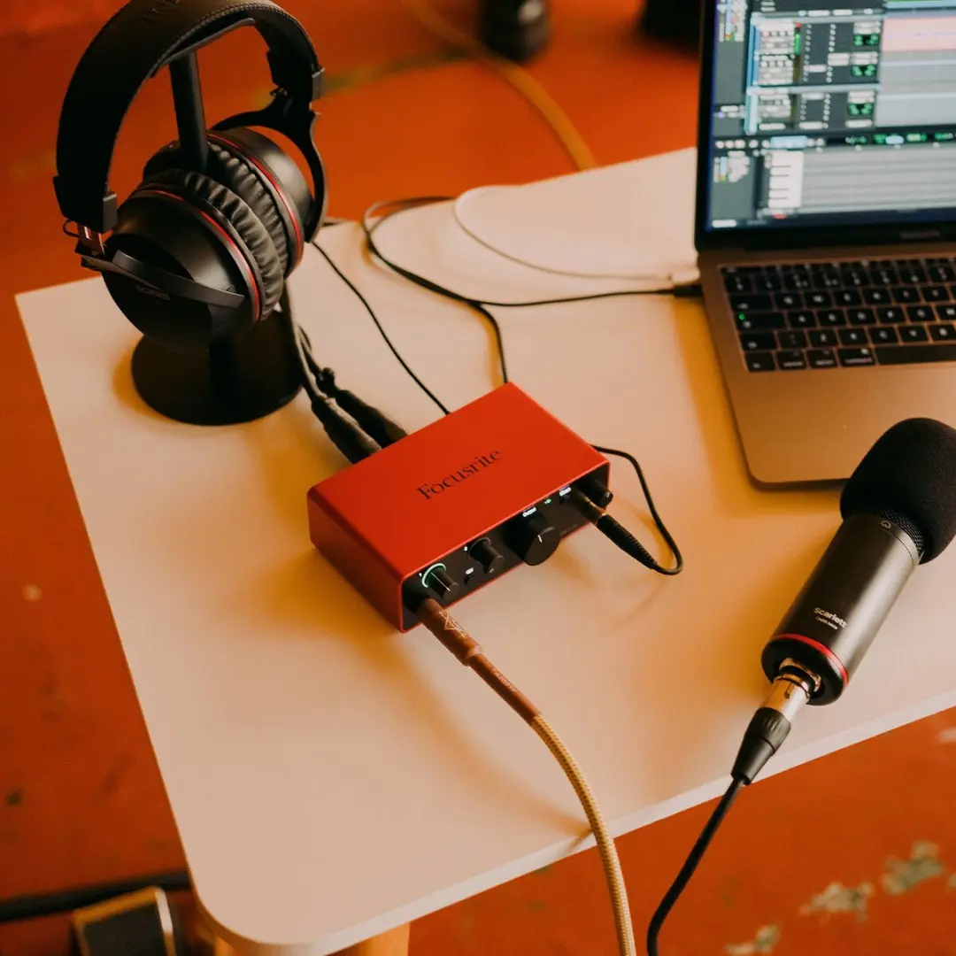 Focusrite Scarlett Solo 4e Gen PCM0017717-000 Audio-interface - Rood - afbeelding 5 van 6