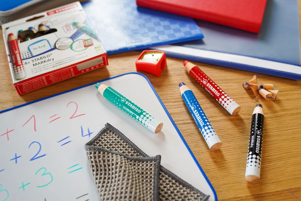 STABILO MARKdry Etui - 4 Klassieke Kleuren - Zwart