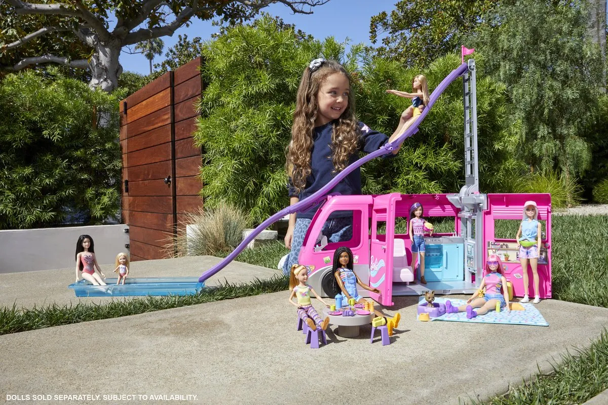 Barbie Droomcamper Speelset - 3-in-1 met glijbaan