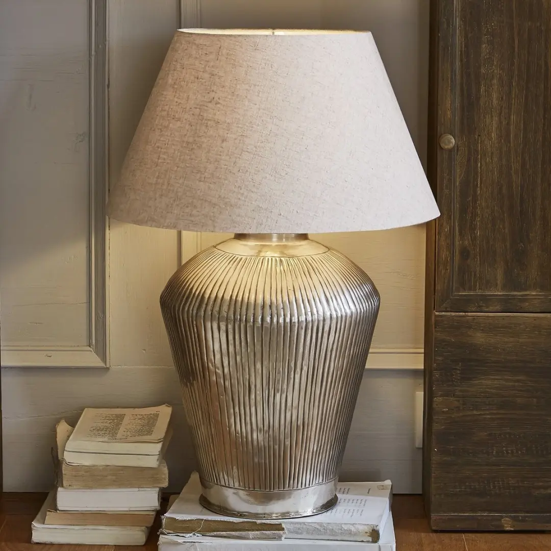 Loberon Tafellamp Caulières - 42cm - 25W - Crème/Antiekzilver