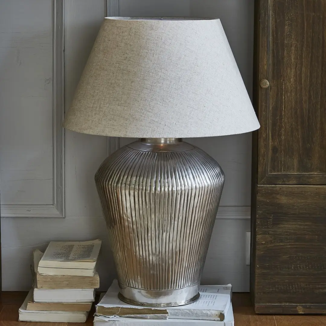 Loberon Tafellamp Caulières - 42cm - 25W - Crème/Antiekzilver