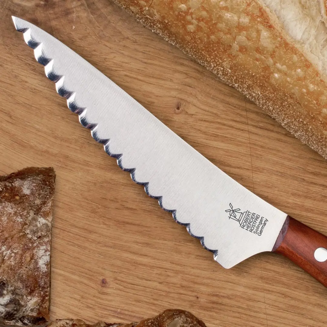 Robert Herder Fromago Pano Broodmes - Lemmet 13cm - Pruimenhout