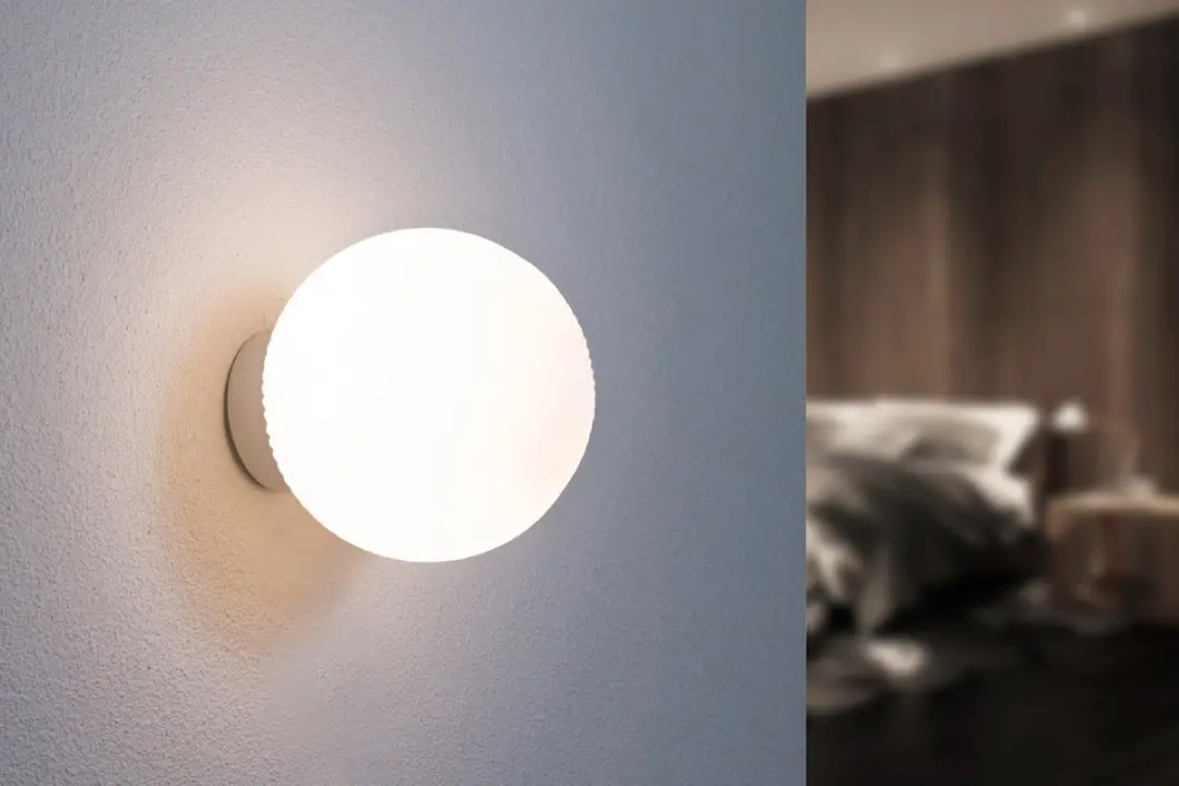 Groenovatie Glazen Wandlamp Ø23cm Mat Wit