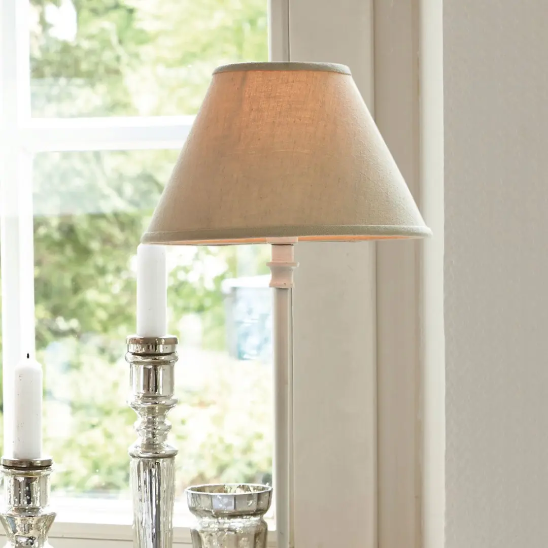 Loberon Swindon Tafellamp - 25W - Ø20cm - Beige/Antiekwit