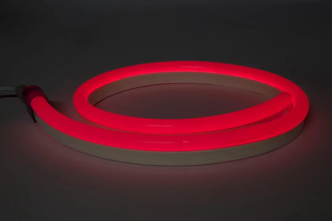 Groenovatie LED Neon Flex 230V Rood 1m - 14.4W/m IP67