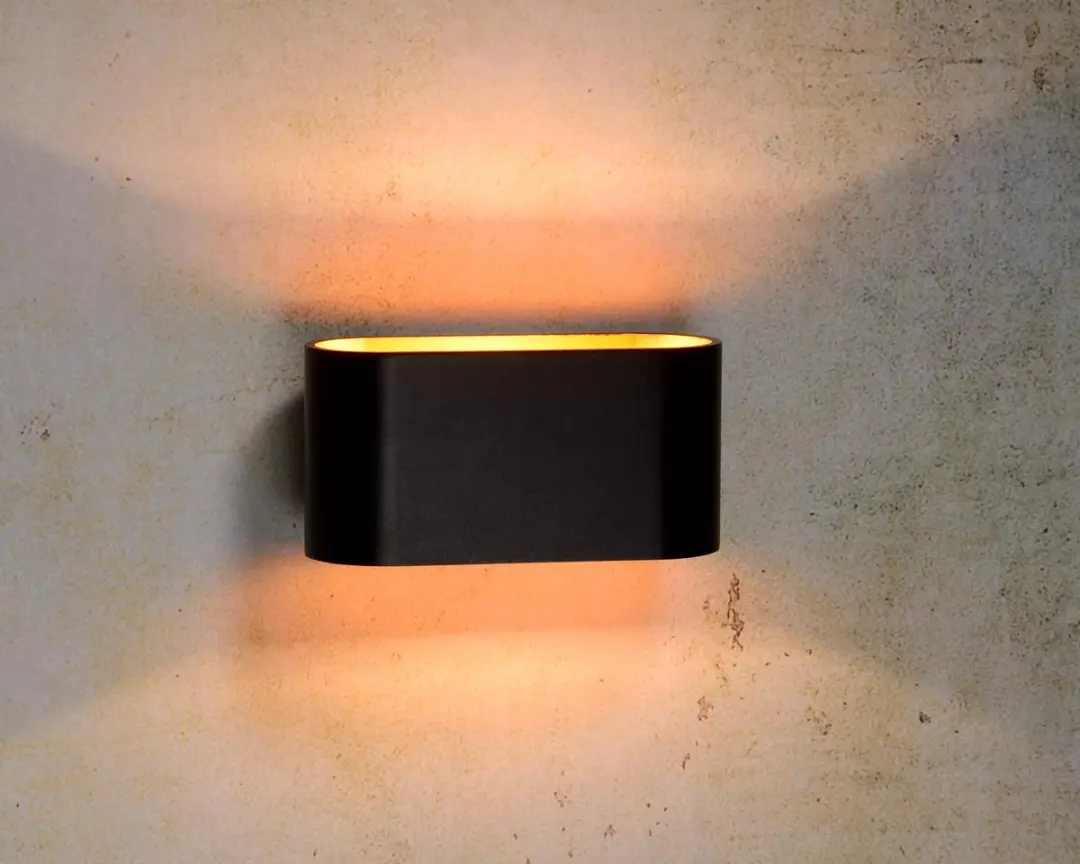 Groenovatie Wandlamp Ovaal Mat Zwart & Goud