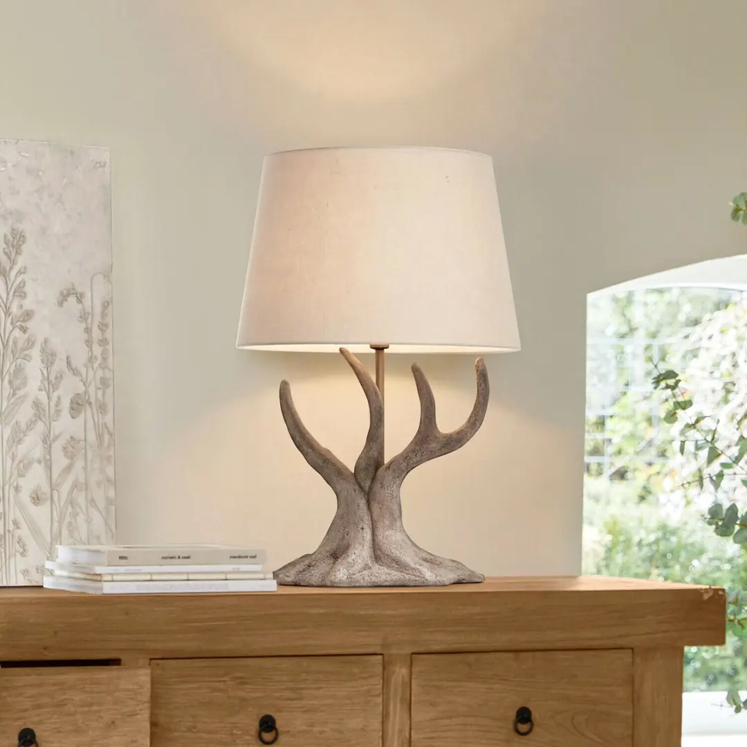 Loberon Kestrell Tafellamp - 25W - Crème