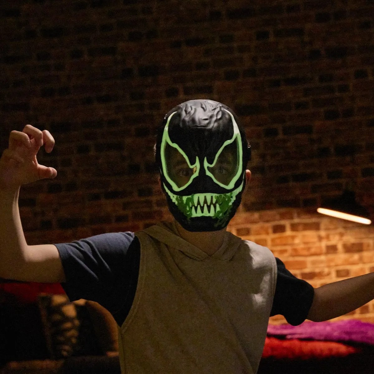Hasbro Spider-Man Venom Glow-in-the-Dark Masker - Multicolor