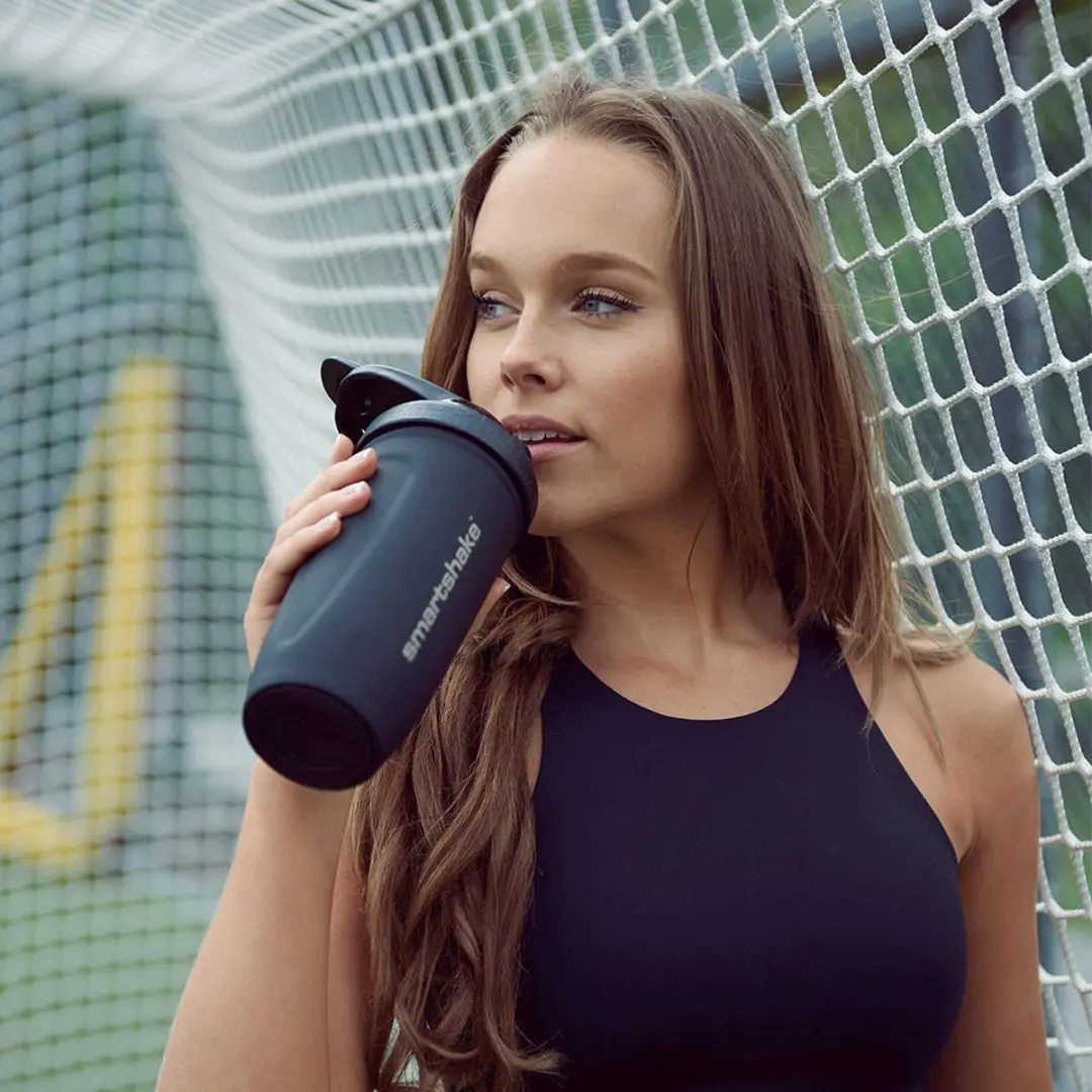 Optimum Nutrition ON SmartShake Reforce Shakebeker 900ml - Zwart