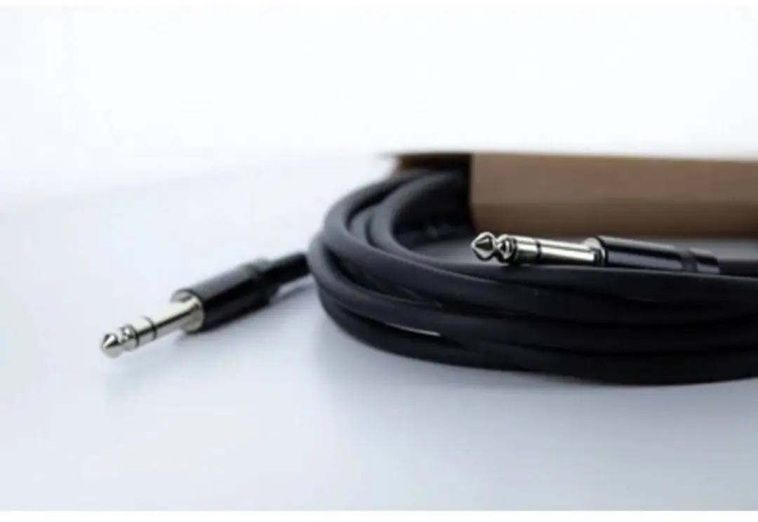 Cordial EM 1 VV Patchkabel Stereo 1m - Aangepast