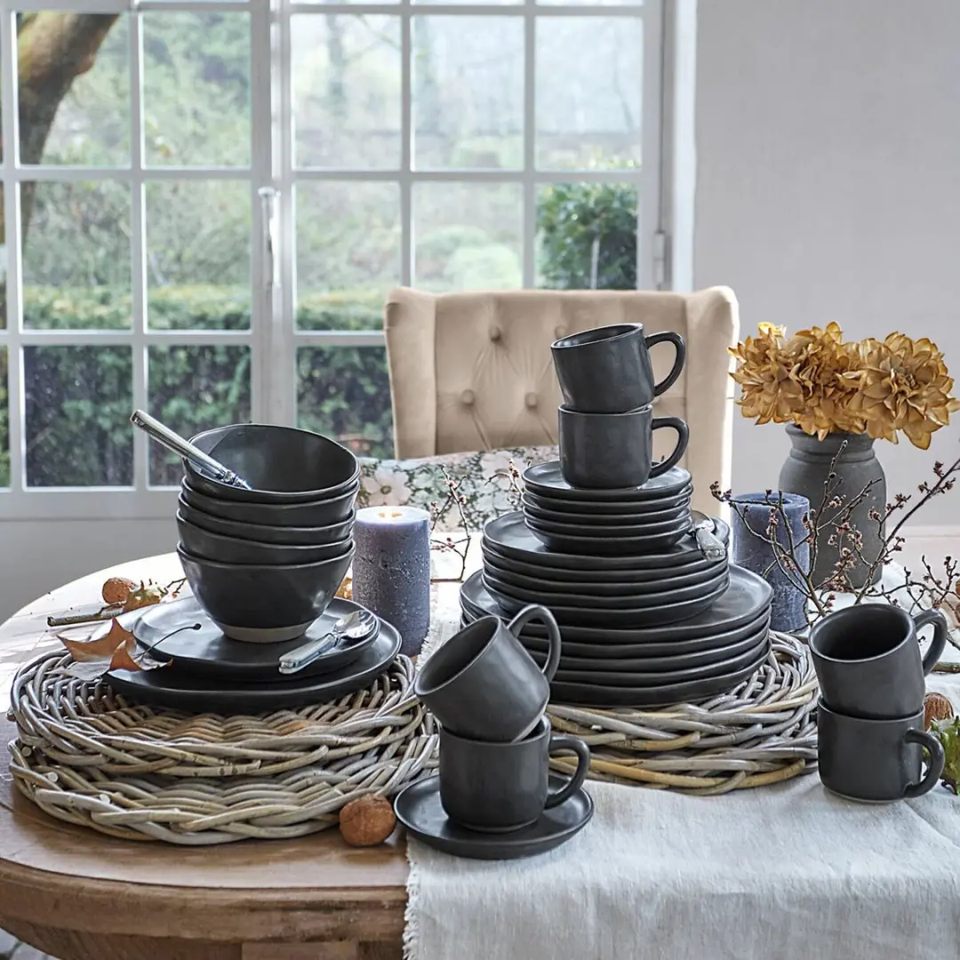 Loberon Biarré Servies Set 30-delig - Zwart