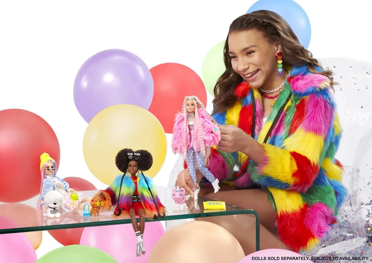 Barbie Extra Rainbow Coat - Beanie