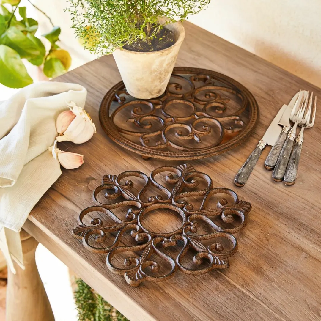 Loberon Gratton Onderzetter Set - 2 Stuks Ø26,5cm Antiekbruin - afbeelding 6 van 6