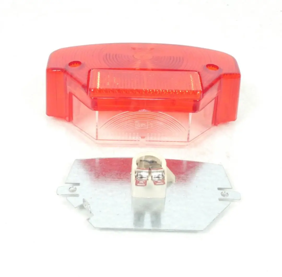 Feu arrière pour moto Rieju 250 Tango 0/000.150.0510 201.26 232.03 Neuf