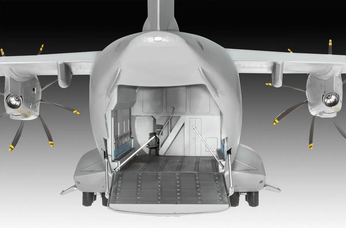 Revell 03929 Airbus A400M Luftwaffe Modelbouwpakket 1:72 - Multi