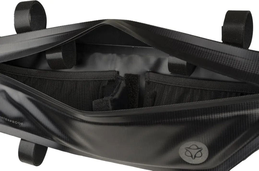 AGU Bikepacking Tube Frametas Venture Extreme Fietstas - 4L - Zwart