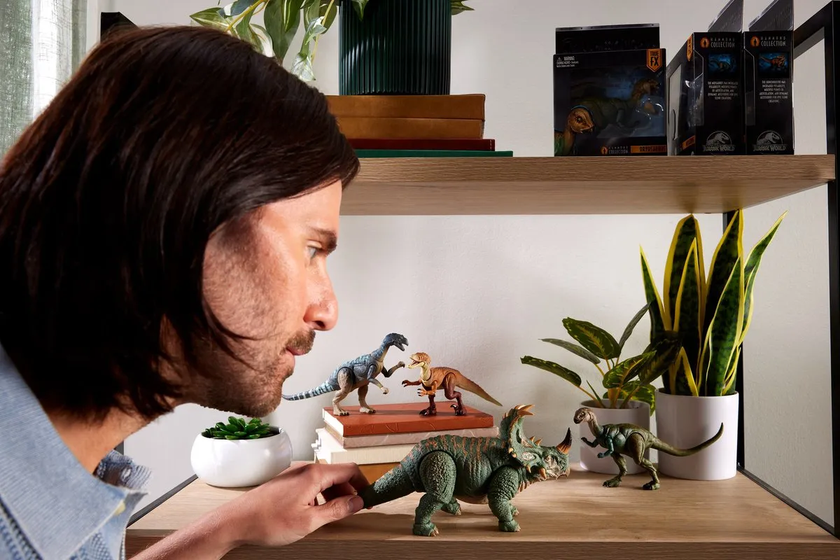 Mattel Jurassic World Hammond Collection Sinoceratops - Action Figure - Multi