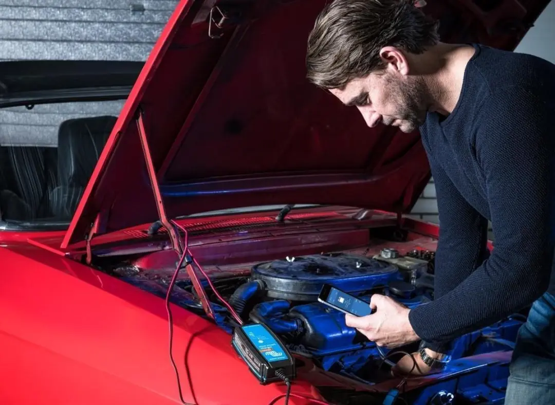 Victron Blue Smart 4A Acculader 12V - Loodzuur - afbeelding 6 van 6