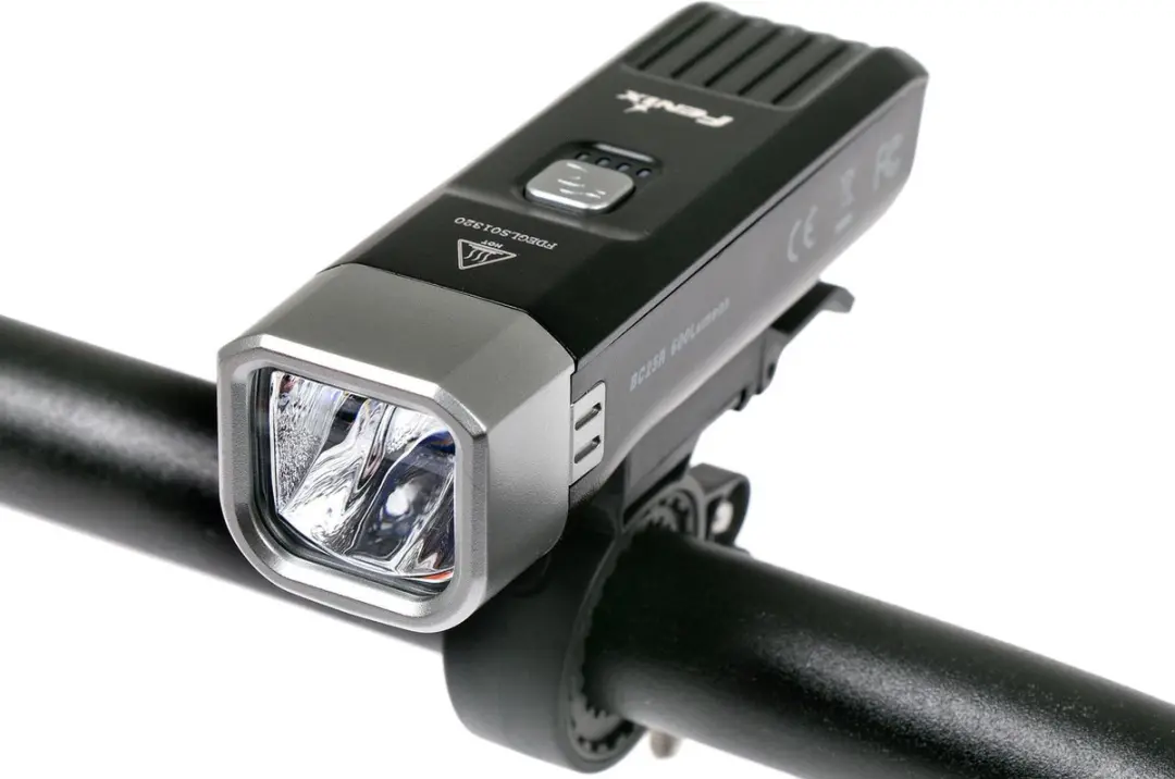 Fenix BC25R Voorlicht - 600 Lumen - Zwart/Grijs