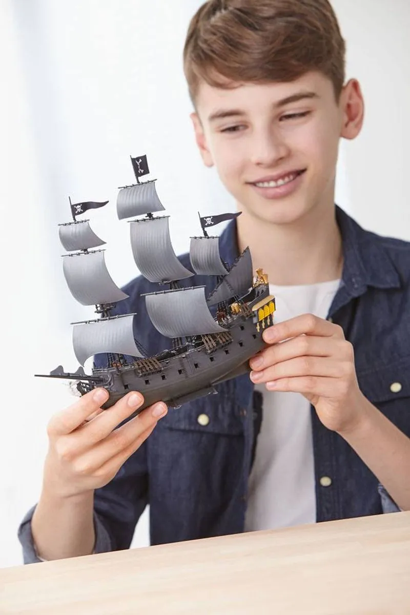 Revell 05499 Black Pearl Piratenboot Modelbouwpakket - 1:150