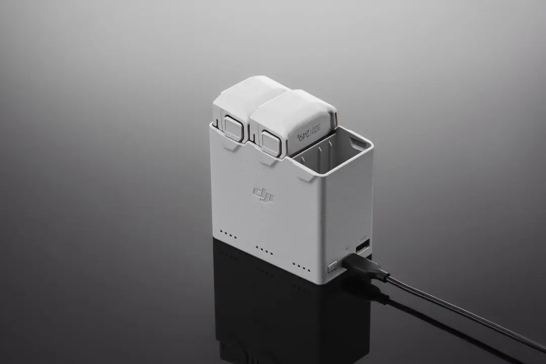 DJI Bi-Directionele Oplaadhub Mini 6941565930798 - Transparent - afbeelding 6 van 6