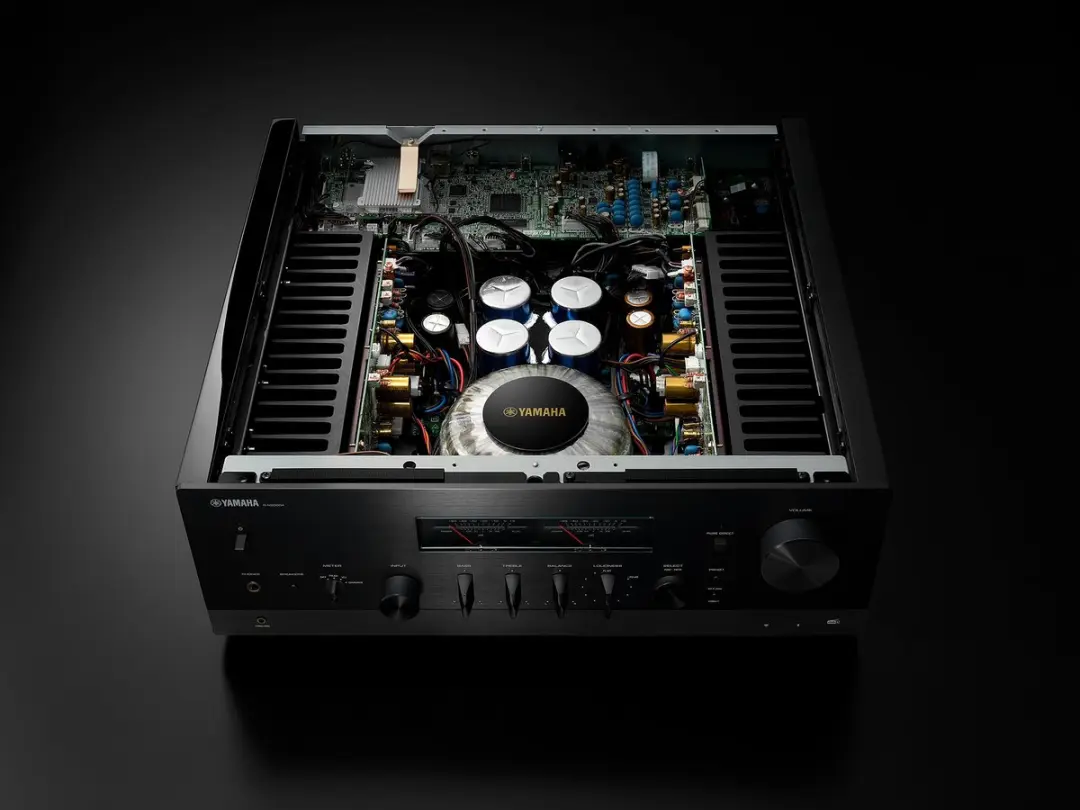 Yamaha R-N2000A Audio Receiver - 90W - Zwart - afbeelding 3 van 6