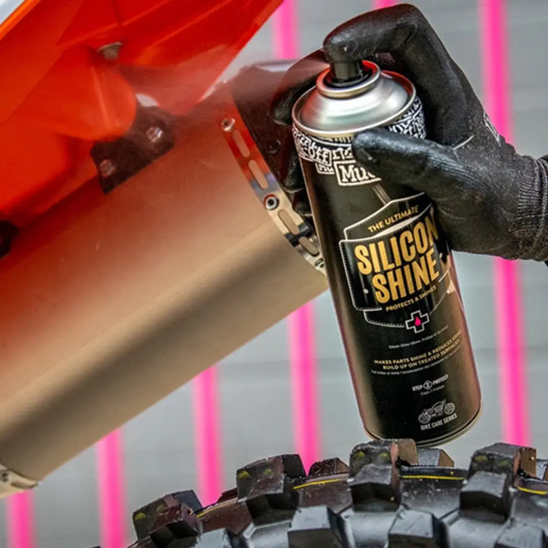 Muc-Off Motorcycle Silicone Shine Spray 500ml - Zwart