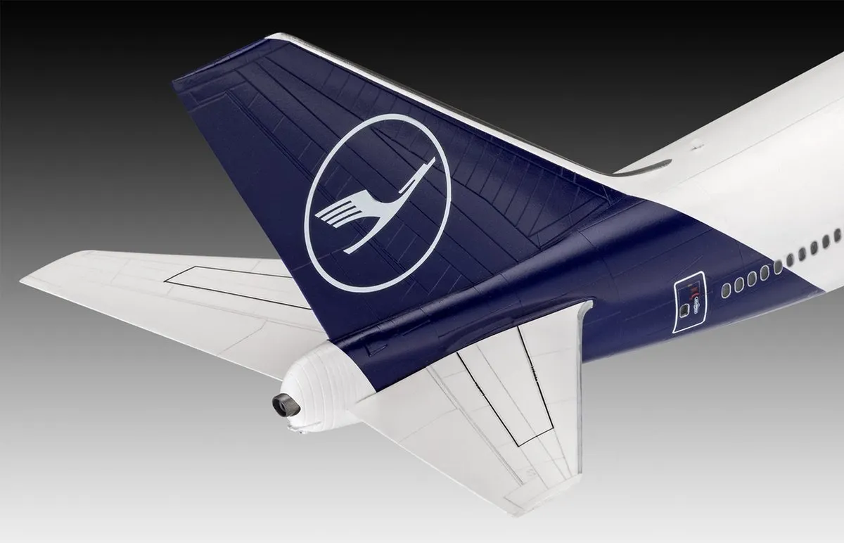 Revell Boeing 747-8 Lufthansa New Livery 1:144 Modelbouwpakket - 172 Onderdelen