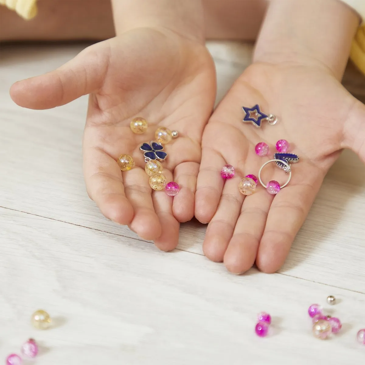 Janod Les Ateliers Bijoux Knutselpakket - 4 Sieraden Multicolor