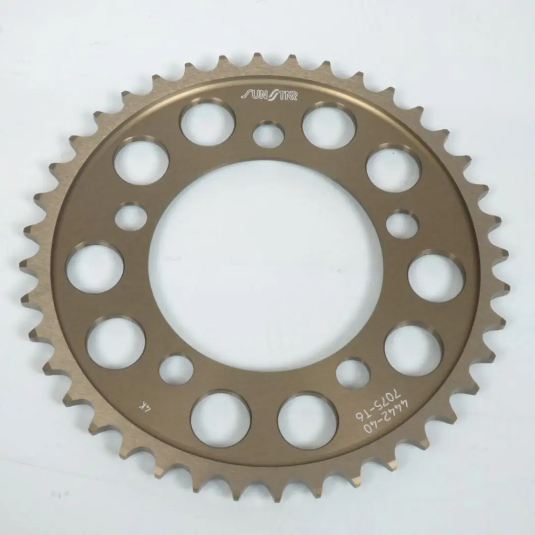 Couronne de transmission Sunstar pour Moto KTM 950 Duke 2004 40 dents / ARG Neuf