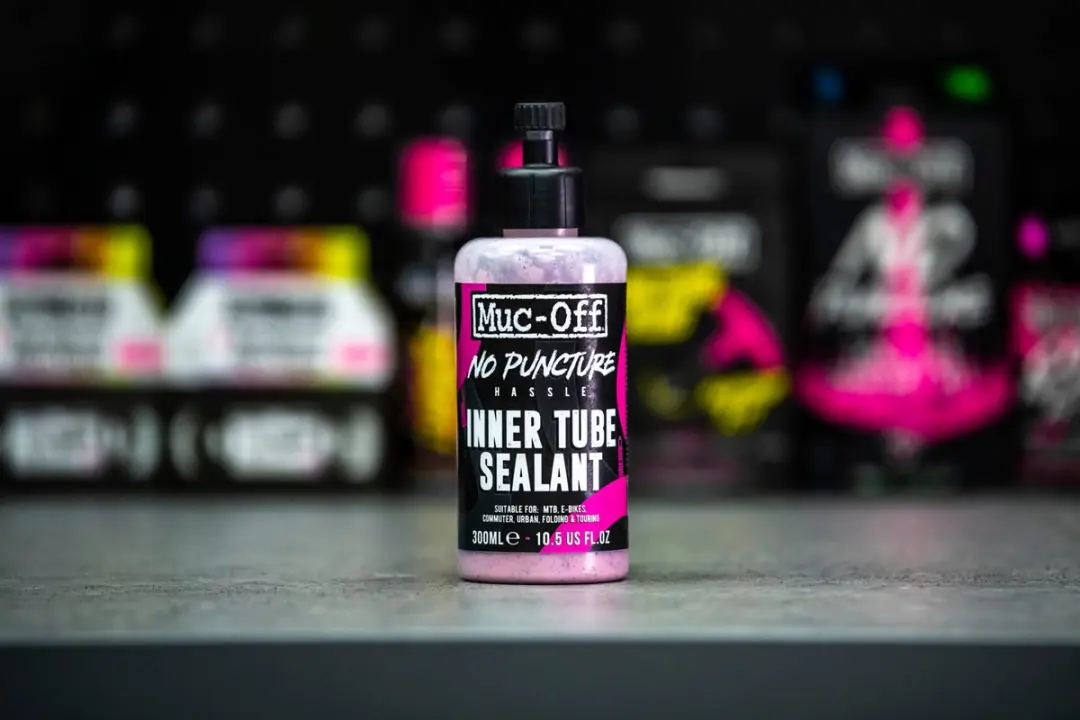 Muc-Off Inner Tube Sealant Kit 300ml - Roze/Zwart