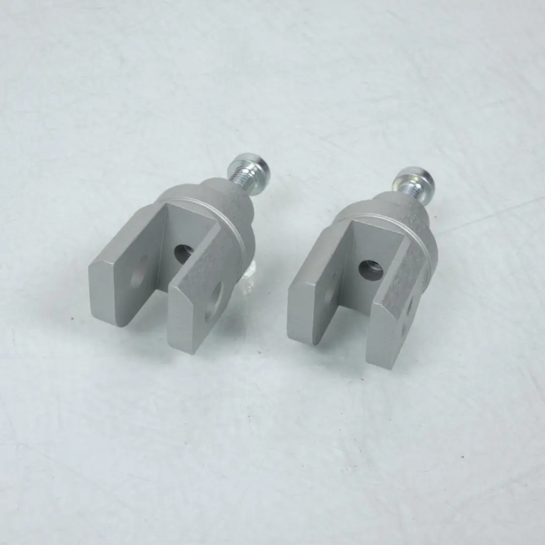 Paire Chape repose pied AV Lightech pour moto Suzuki 1300 GSX Hayabusa FTP005SIL
