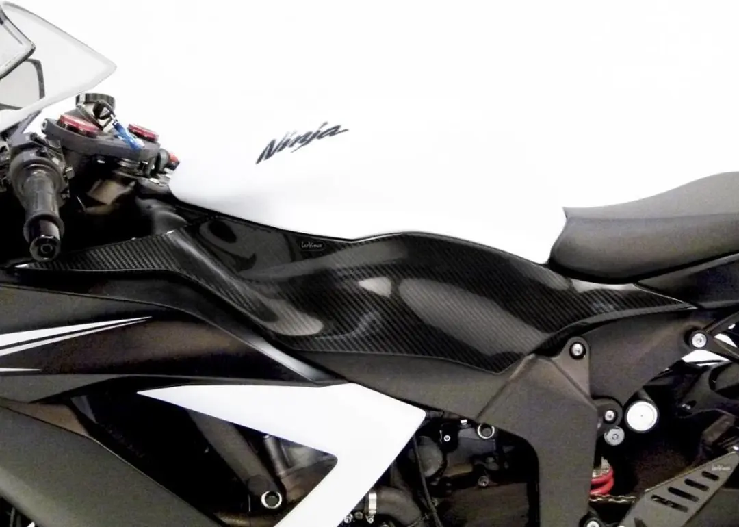 Cache latéraux réservoir carbone Leovince pour moto Kawasaki 600 Zx-6 R Ninja