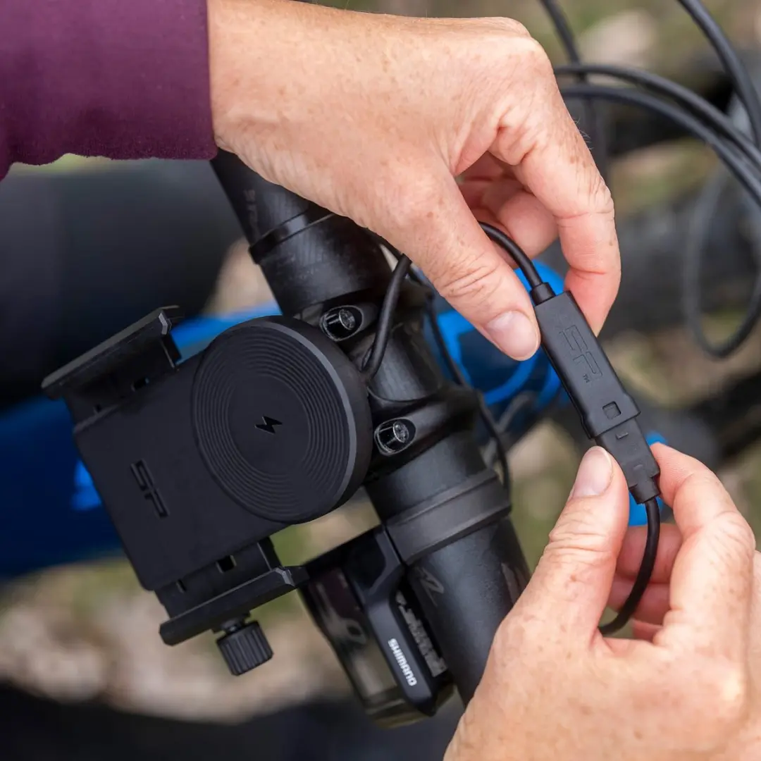 SP Connect Charging Phone Clamp SPC+ - Telefoonhouder 15W - Zwart