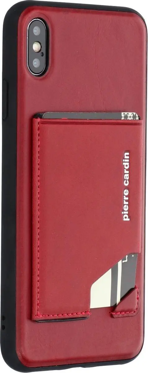 Rood hoesje van Pierre Cardin
