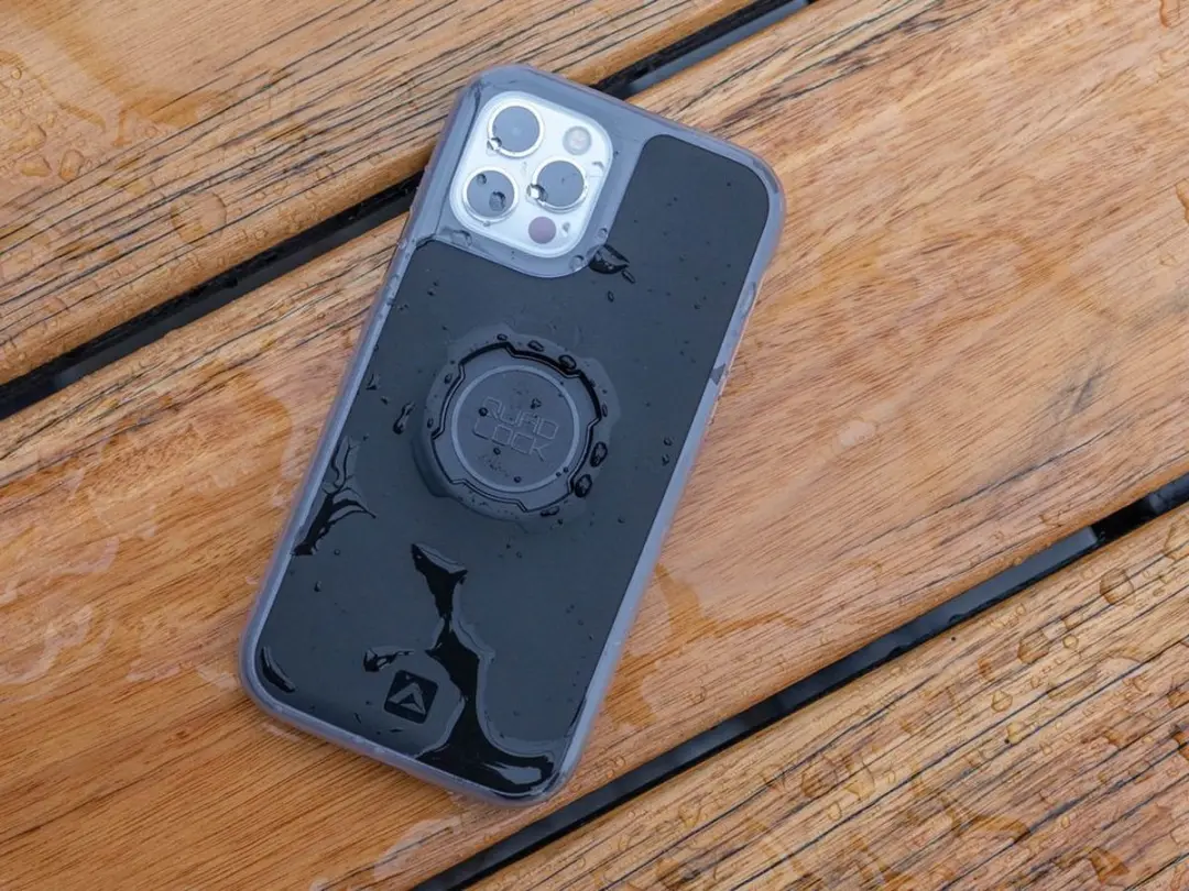 Quad Lock MAG Poncho iPhone 14 Pro - Clear