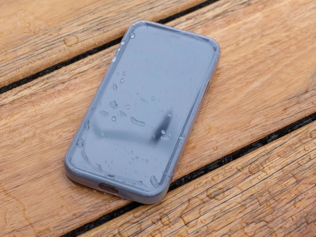 Quad Lock MAG Poncho iPhone 14 Pro - Clear