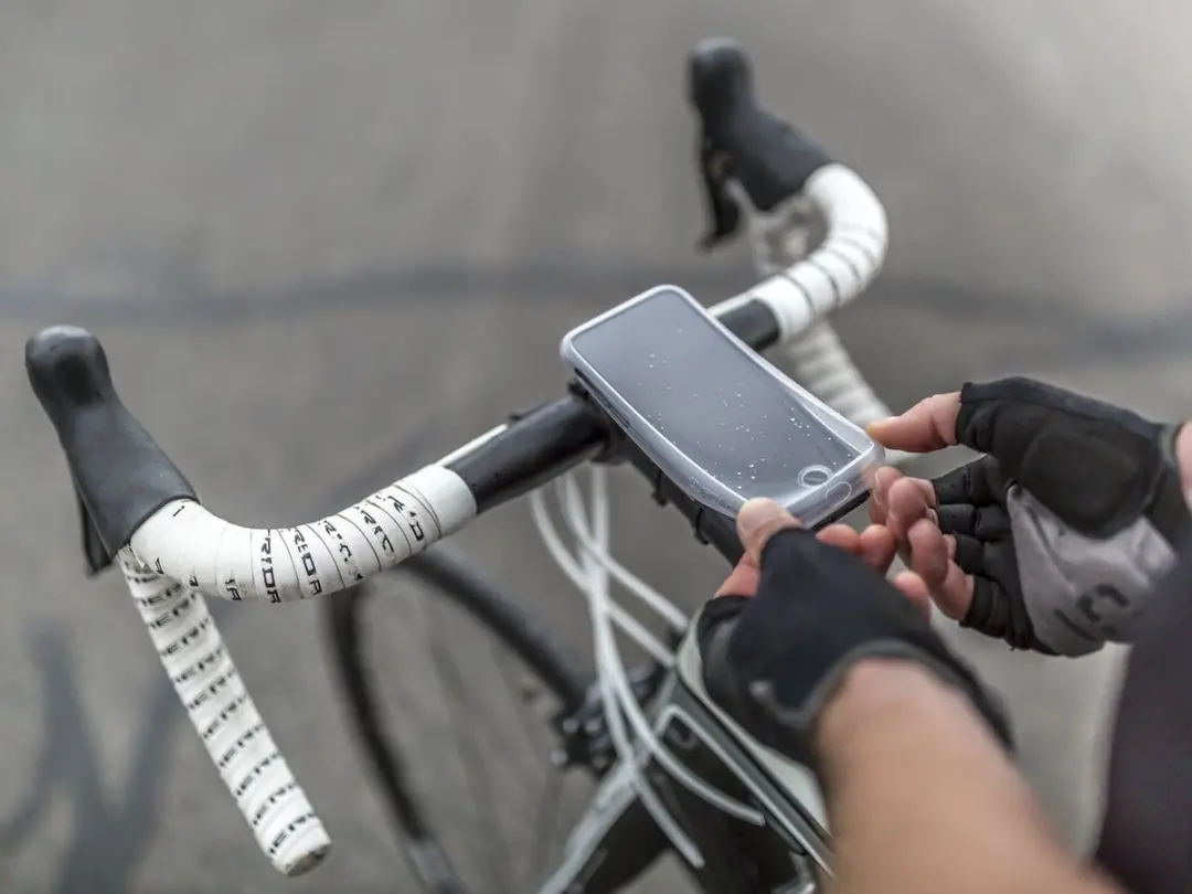Quad Lock MAG Poncho iPhone 14 Pro - Clear