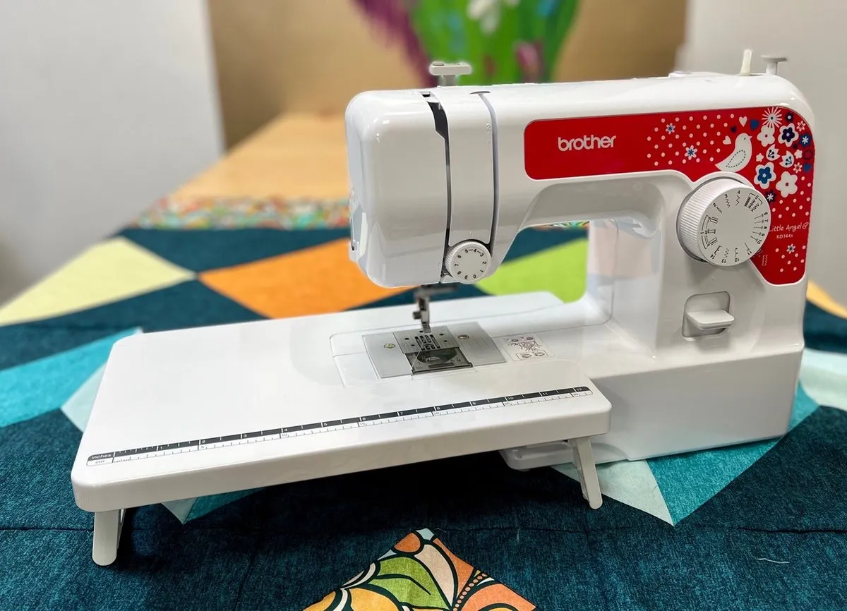 Brother KD144s Kindermachine - 14 Steken - 600/min - 3 Frontjes - afbeelding 6 van 6