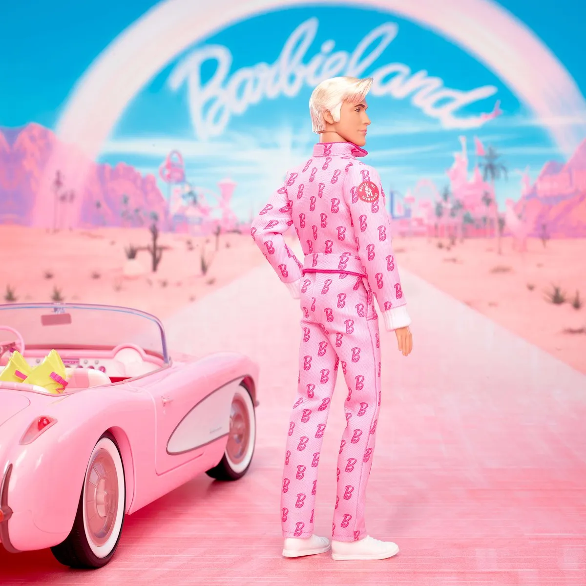 Barbie Ken Pop Met Trainingspak - Roze